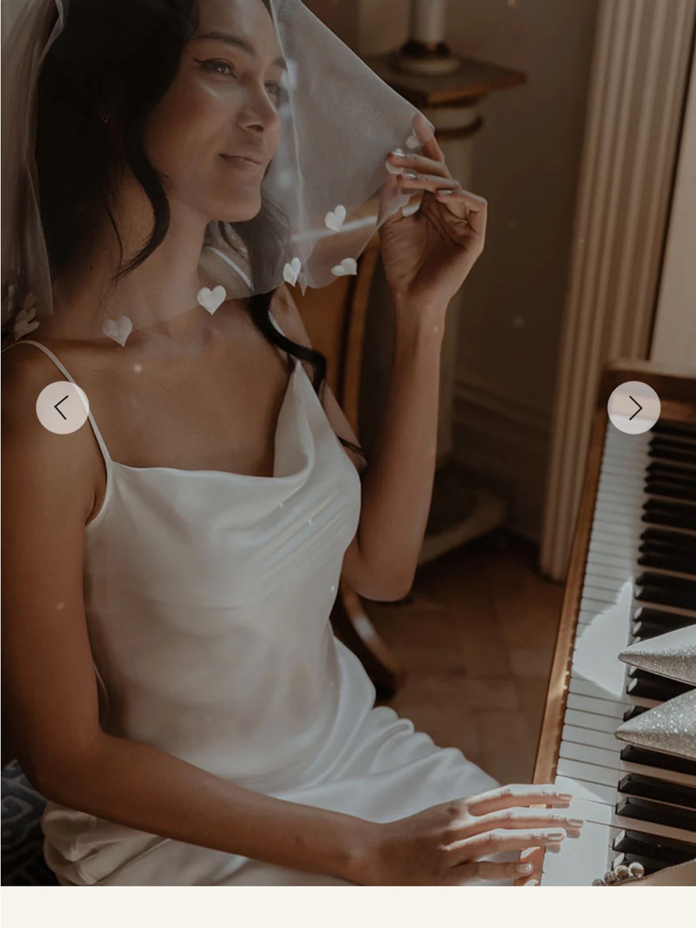 Bridal Heart Trim Veil - White - Picture 3 of 6